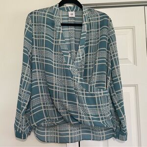 Cabi Wrap Style LongSleeved V Cut Greenish Blue Blouse Size Small